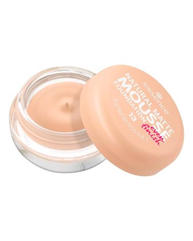 Natural Matte Mousse Foundation Essence