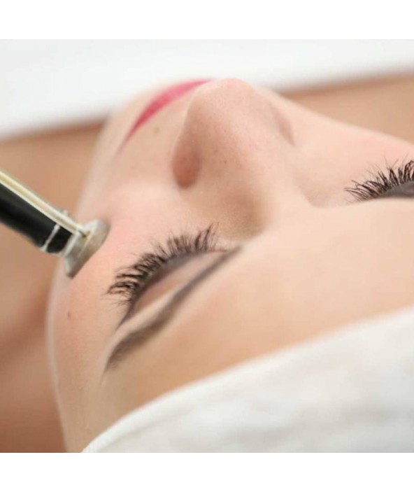 Micropunción con Complejo Vitamínico Dermapen
